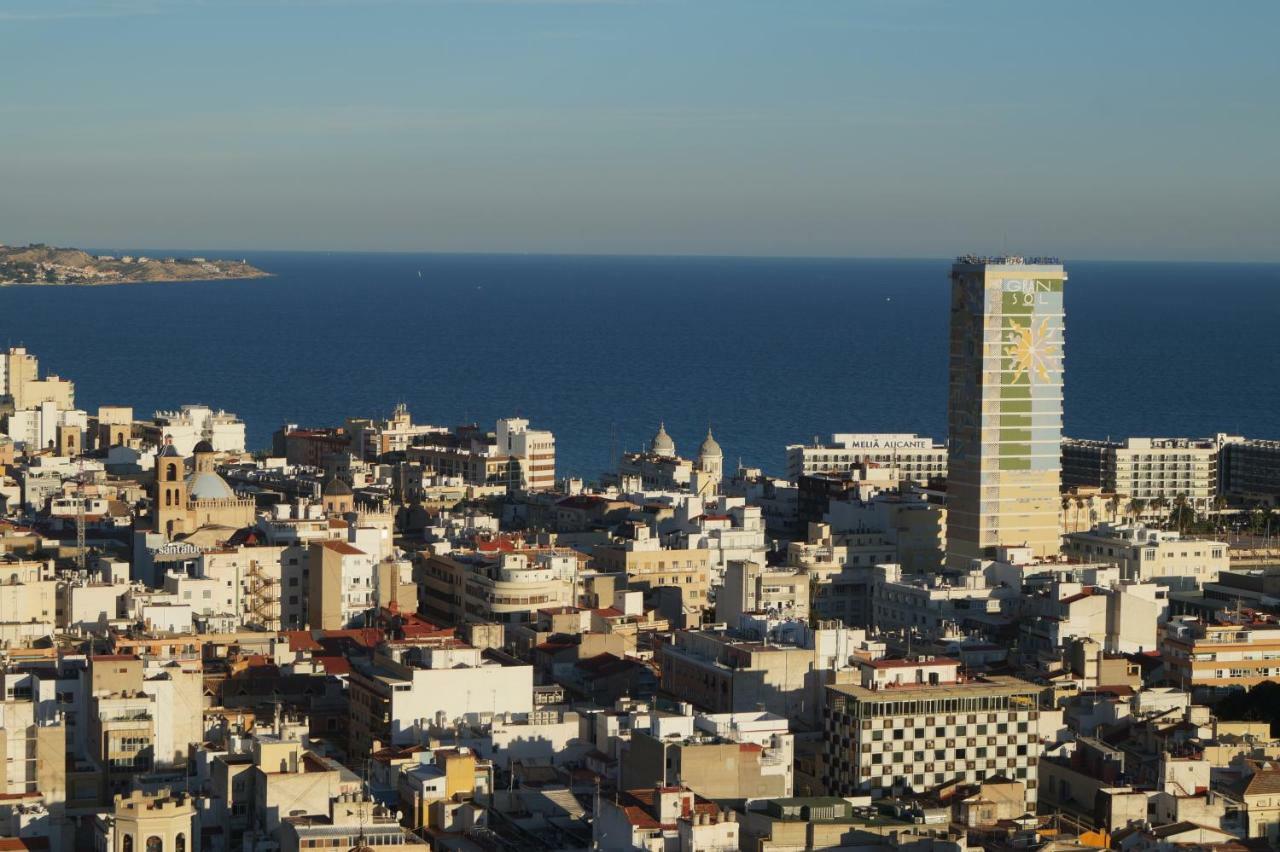 Charming Downtown Skyscrapper Apartment Alicante Ngoại thất bức ảnh