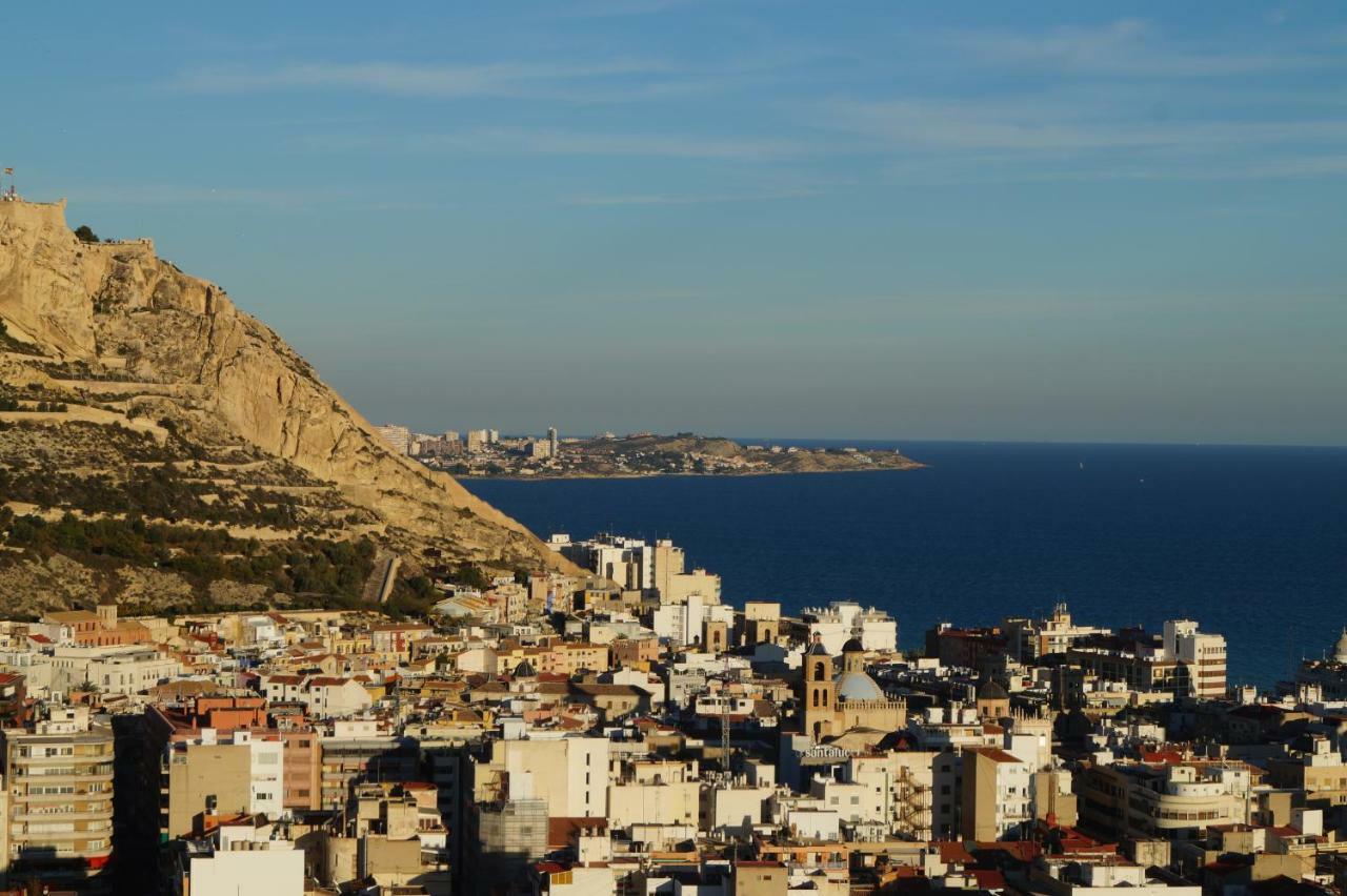 Charming Downtown Skyscrapper Apartment Alicante Ngoại thất bức ảnh